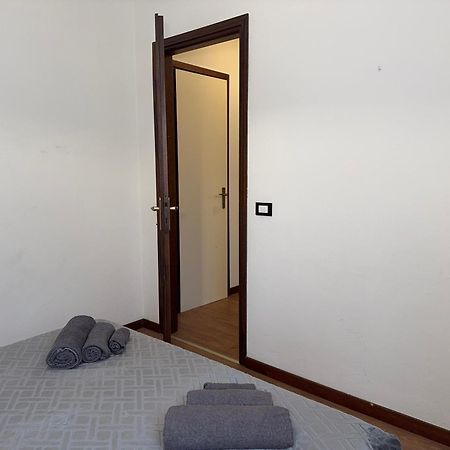 5' From Punta Gro Beach With Free Swimming Pool Sirmione Eksteriør billede